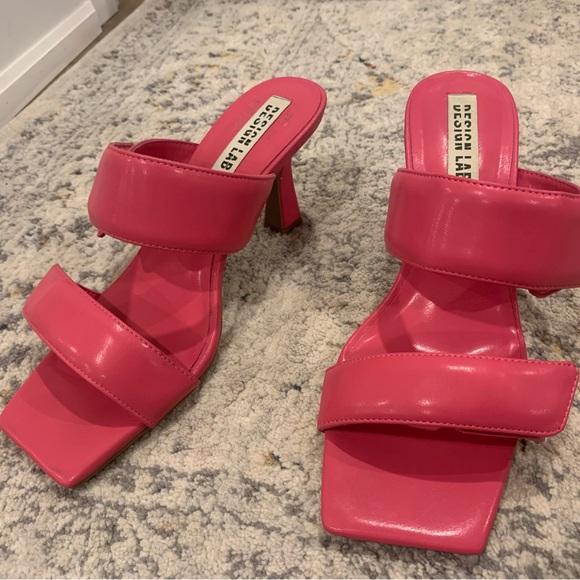 Pink design lab shoes says size 9 fits more like 8 - Picture 4 of 4